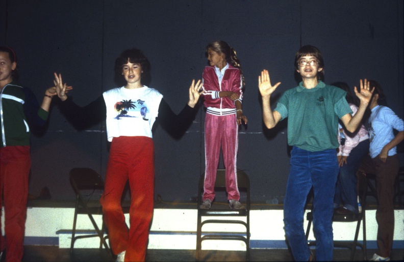 Annie1983-80